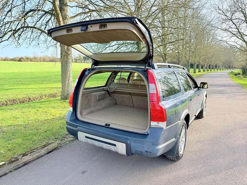 Used Volvo XC70 for sale - 77675260: Photo 34