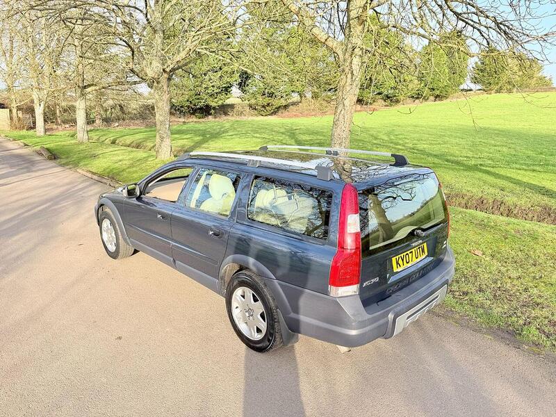 Used Volvo XC70 for sale - 77675260: Photo 5