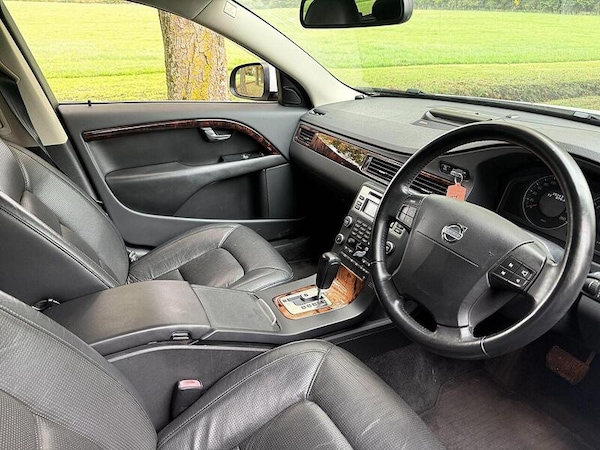 Used Volvo V70 for sale - 76311190: Photo 12
