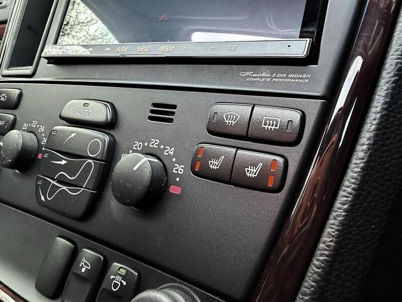 Used Volvo V70 for sale - 78065113: Photo 18