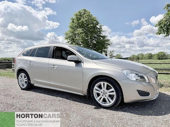 Used Volvo V60 2011 for sale - 78710725: Photo