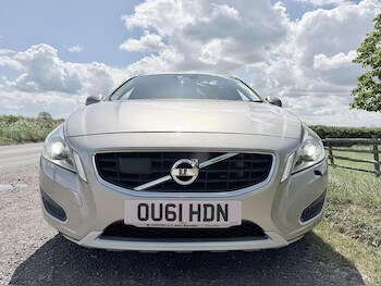 Used Volvo V60 2011 for sale - 78710725: Photo
