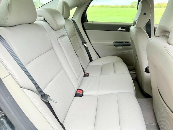 Used Volvo S40 2010 for sale - 76197272: Photo 14
