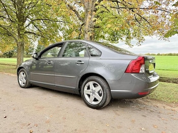 Used Volvo S40 2010 for sale - 76197272: Photo 3