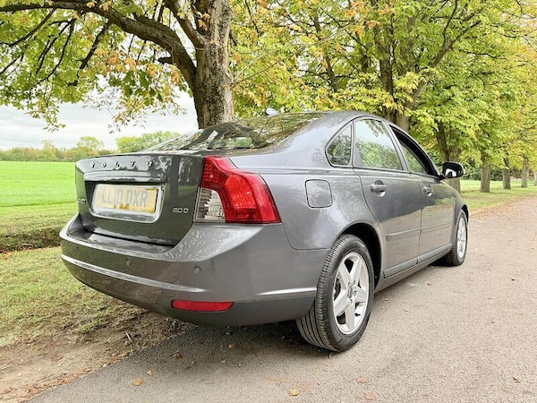 Used Volvo S40 2010 for sale - 76197272: Photo 8