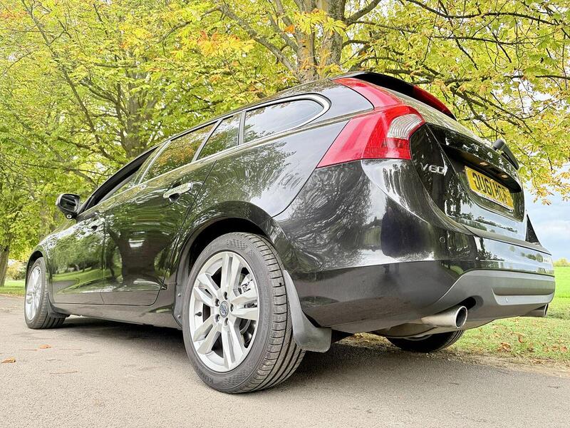 Used Volvo V60 2025 for sale - 76311211: Photo 12