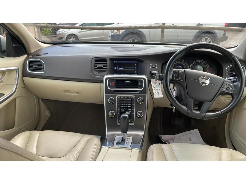 Used Volvo V60 for sale - 76128077: Photo 11