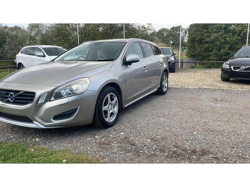 Used Volvo V60 for sale - 76128077: Photo 7