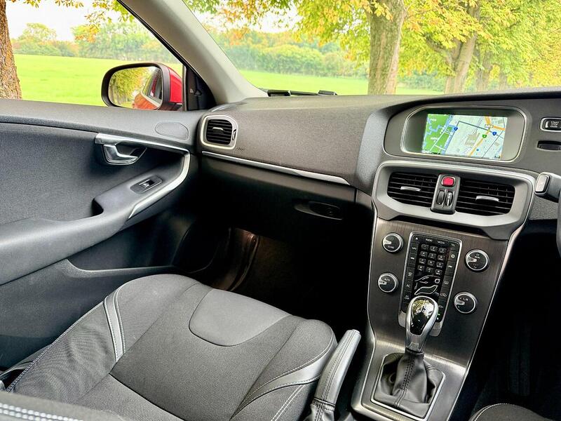 Used Volvo V40 for sale - 76143714: Photo 16