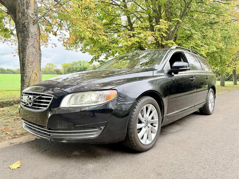 Used Volvo V70 2025 for sale - 77264093: Photo 3