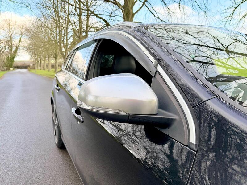 Used Volvo V60 for sale - 77392600: Photo 32