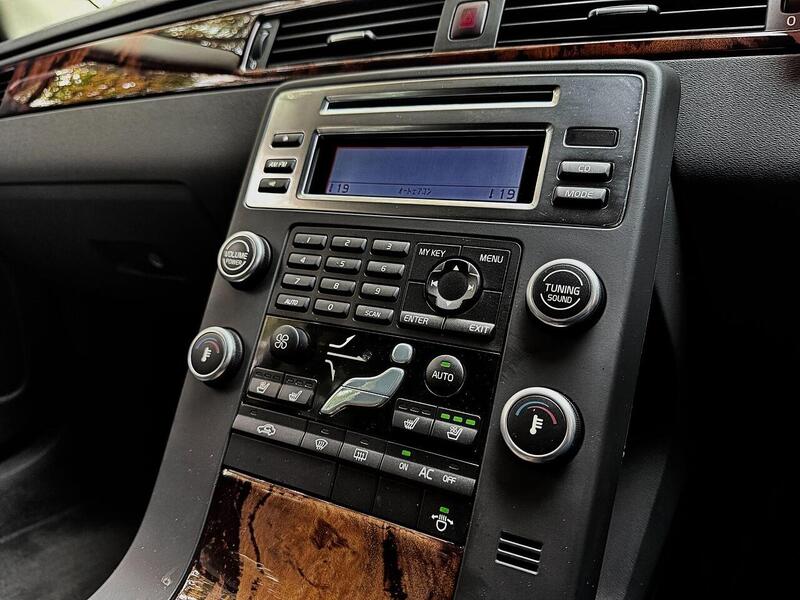 Used Volvo V70 for sale - 76778050: Photo 25