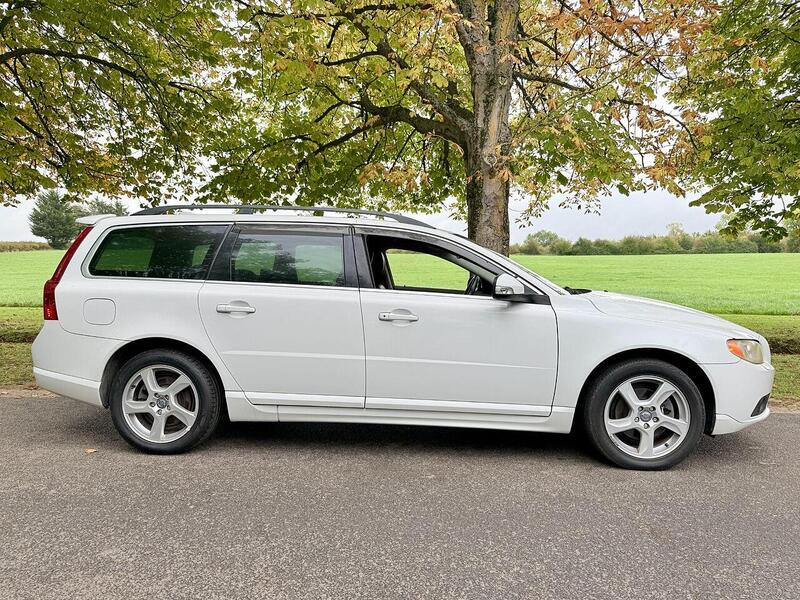 Used Volvo V70 for sale - 76778050: Photo 9