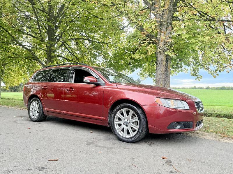 Used Volvo V70 for sale - 76518491: Photo 1