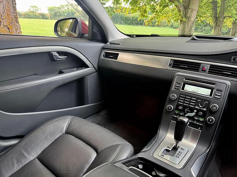 Used Volvo V70 for sale - 76518491: Photo 33