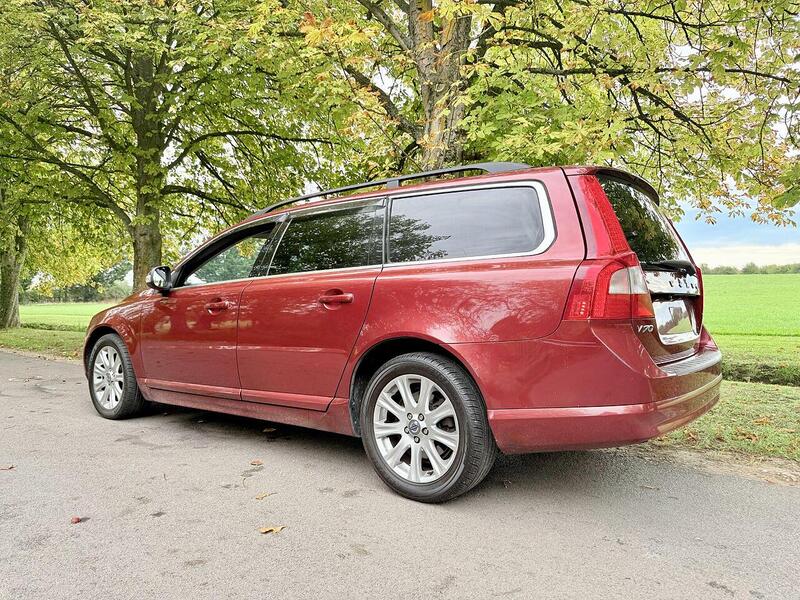 Used Volvo V70 for sale - 76518491: Photo 8