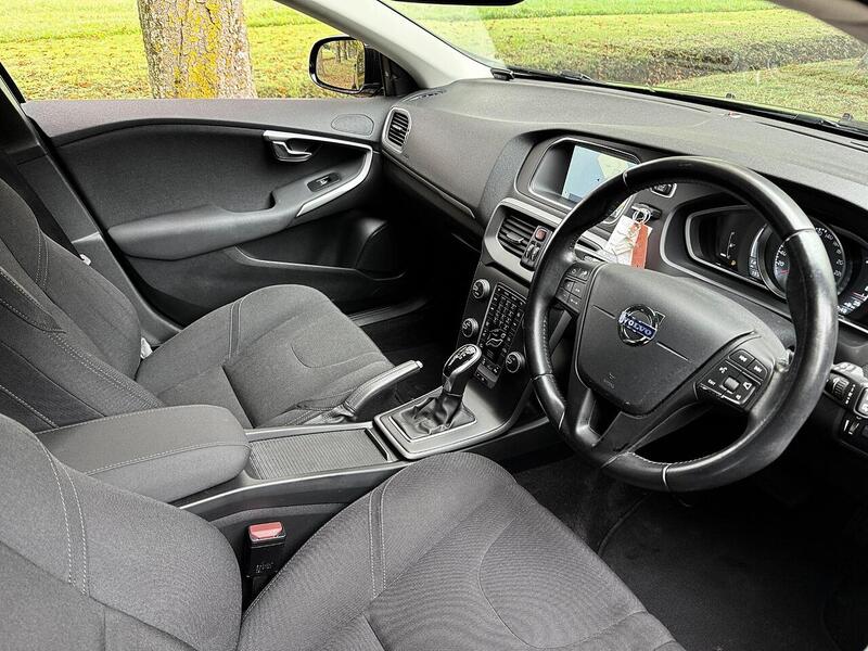 Used Volvo V40 for sale - 76518502: Photo 12