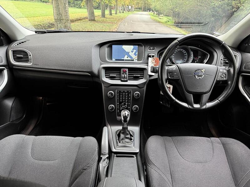 Used Volvo V40 for sale - 76518502: Photo 14