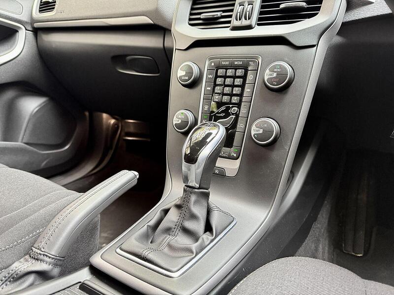 Used Volvo V40 for sale - 76518502: Photo 16