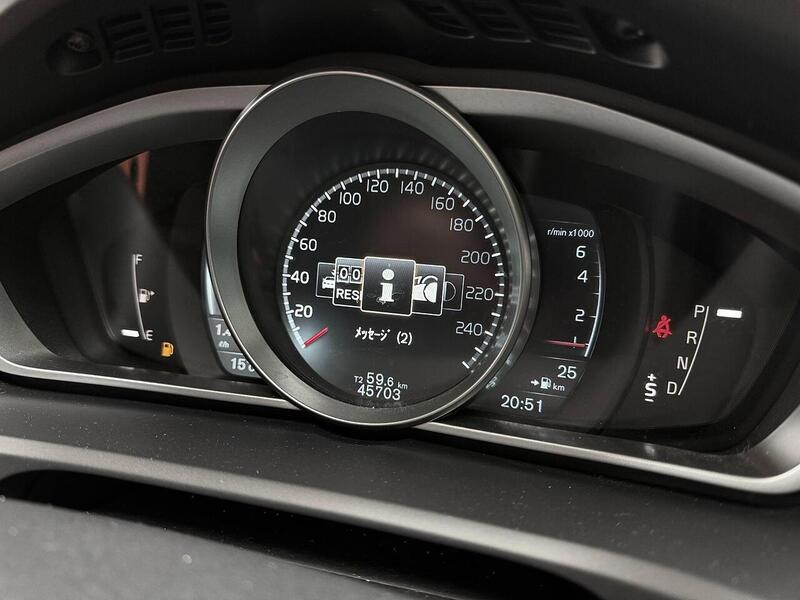 Used Volvo V40 for sale - 76518502: Photo 27