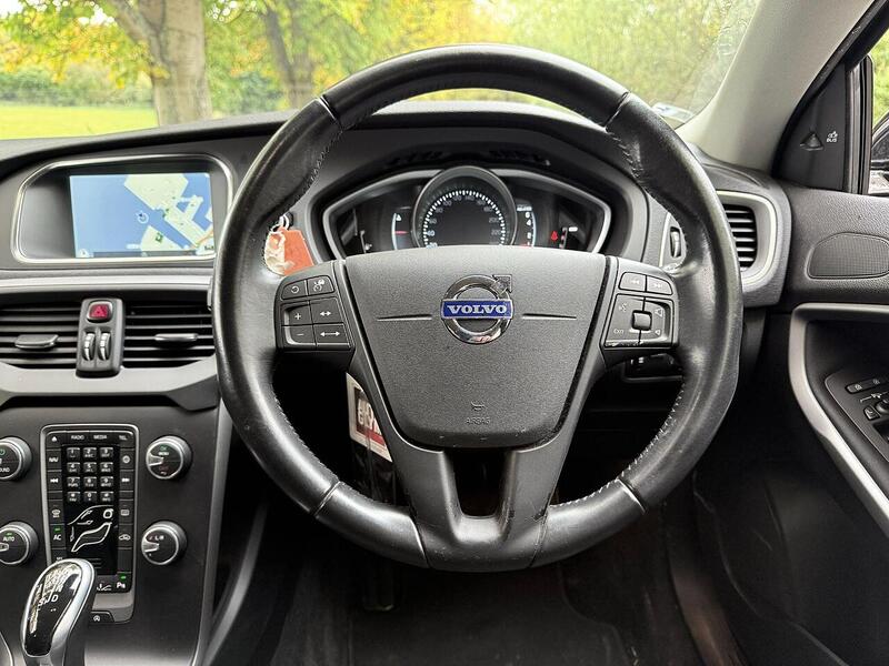 Used Volvo V40 for sale - 76518502: Photo 29