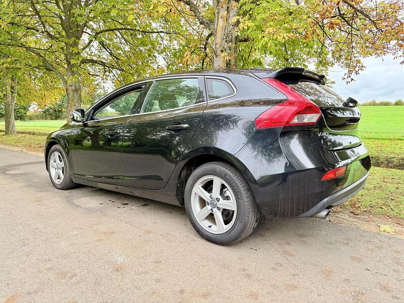 Used Volvo V40 for sale - 76518502: Photo 5