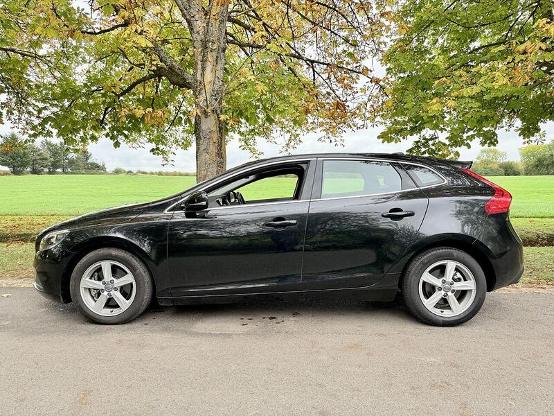 Used Volvo V40 for sale - 76518502: Photo 6