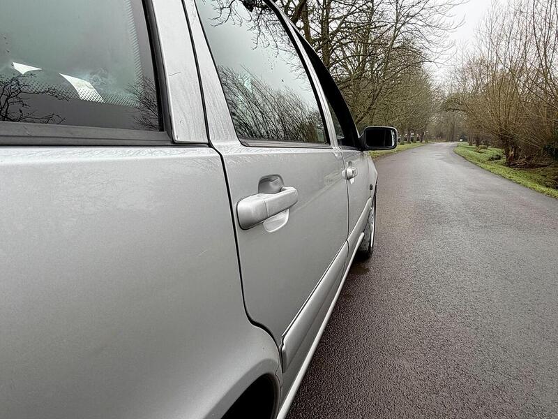 Used Volvo V70 2000 for sale - 77140335: Photo 32