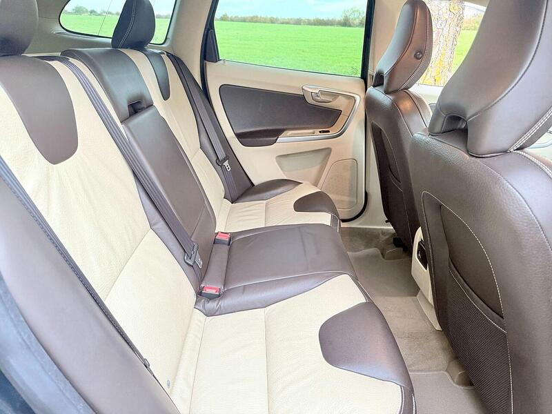 Used Volvo XC60 for sale - 76430474: Photo 17