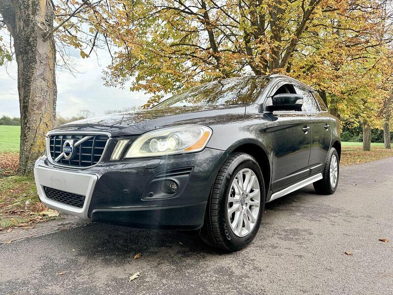 Used Volvo XC60 for sale - 76430474: Photo 2