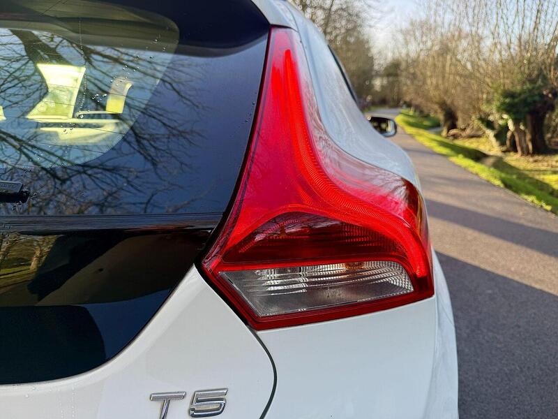 Used Volvo V40 for sale - 77007736: Photo 40