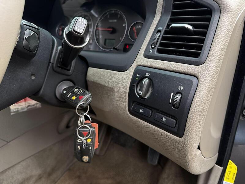 Used Volvo XC70 2007 for sale - 77821965: Photo 26