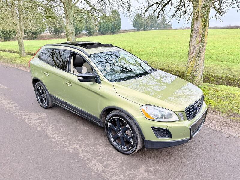 Used Volvo XC60 for sale - 77675266: Photo 2
