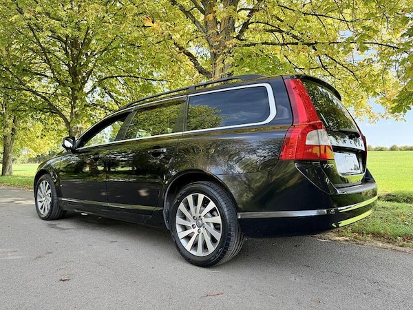 Used Volvo V70 for sale - 76311214: Photo 7