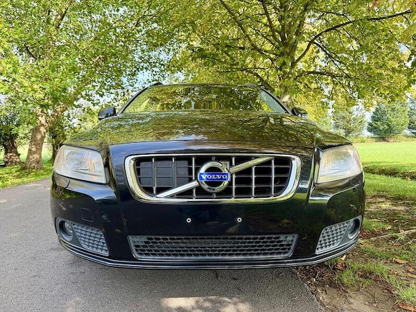 Used Volvo V70 for sale - 76311214: Photo 8