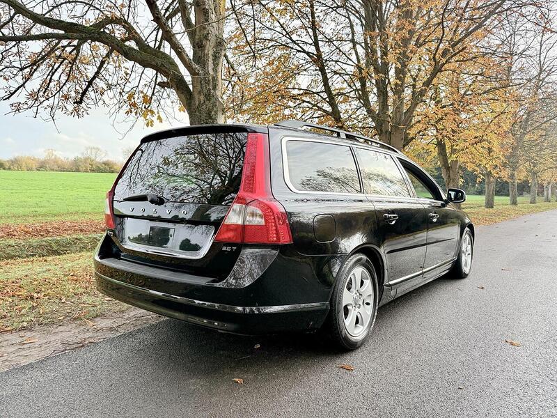 Used Volvo V70 2025 for sale - 77264064: Photo 10