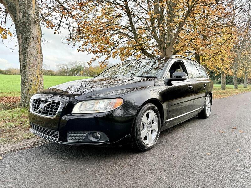 Used Volvo V70 2025 for sale - 77264064: Photo 3
