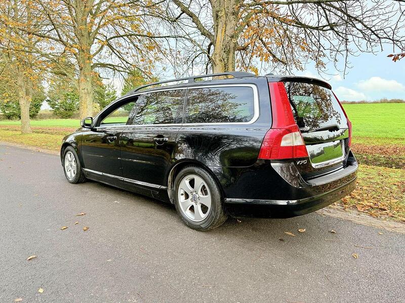 Used Volvo V70 2025 for sale - 77264064: Photo 6