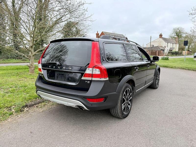 Used Volvo XC70 for sale - 78003935: Photo 8