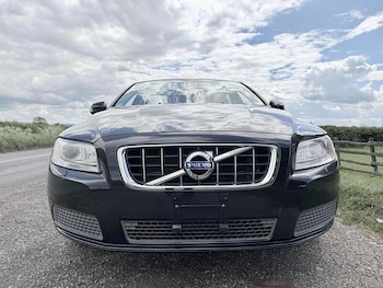 Used Volvo V70 2009 for sale - 79334980: Photo
