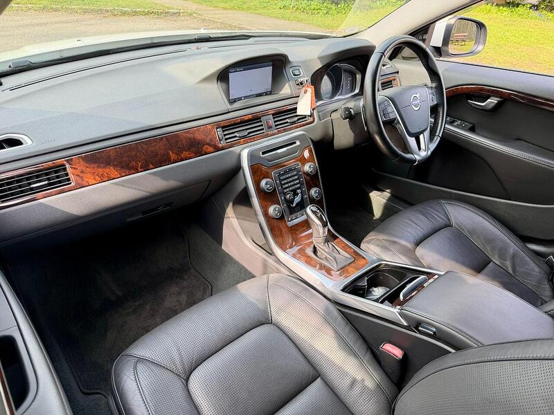 Used Volvo V70 for sale - 77998384: Photo 15