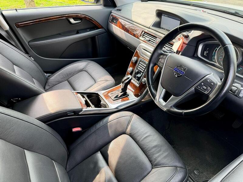 Used Volvo V70 for sale - 77998384: Photo 16