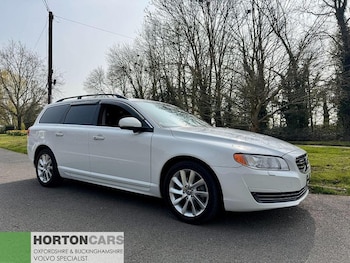 Used Volvo V70 2015 for sale - 77998384: Photo