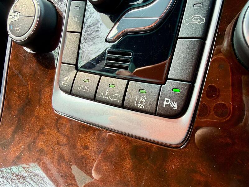 Used Volvo V70 for sale - 77998384: Photo 21