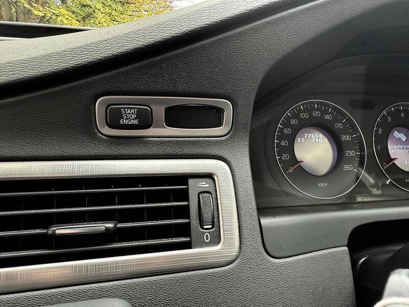 Used Volvo V70 for sale - 76863519: Photo 24