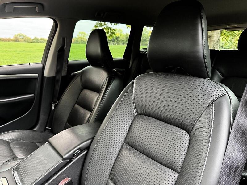 Used Volvo V70 for sale - 76863519: Photo 38