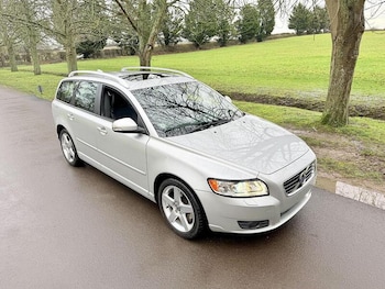 Used Volvo V50 2012 for sale - 77465275: Photo