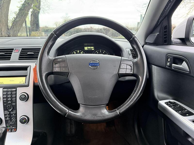 Used Volvo V50 for sale - 77465275: Photo 32