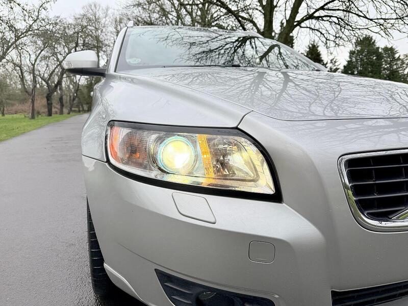 Used Volvo V50 for sale - 77465275: Photo 37