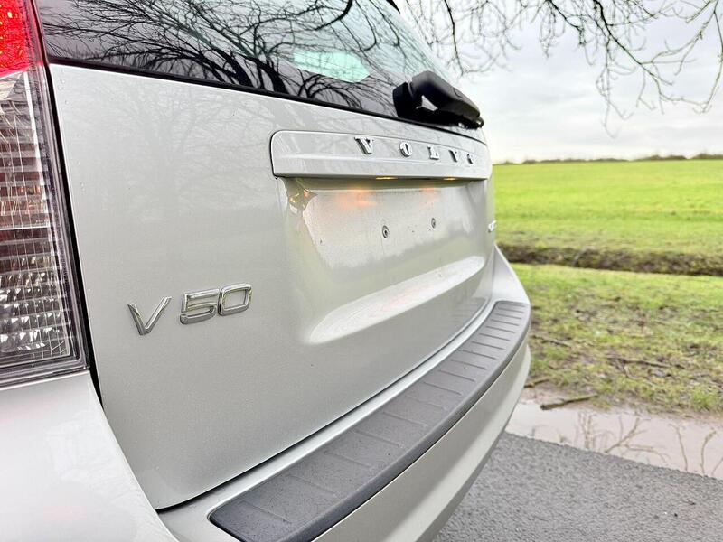 Used Volvo V50 for sale - 77465275: Photo 41